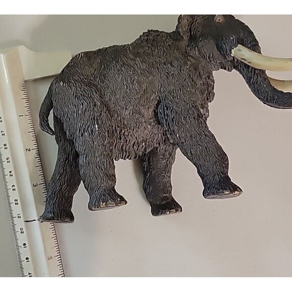 Carnegie Collection Safari Ltd Wooly Mammoth 2002 Prehistoric Figure Ice Age Toy - Picture 4 of 9